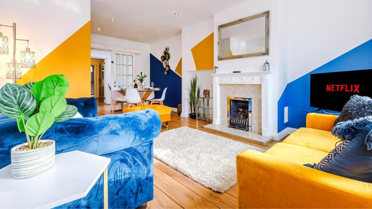Newhall Road - 4 Bedroom Chester Home - Parking Wervin Eksteriør billede